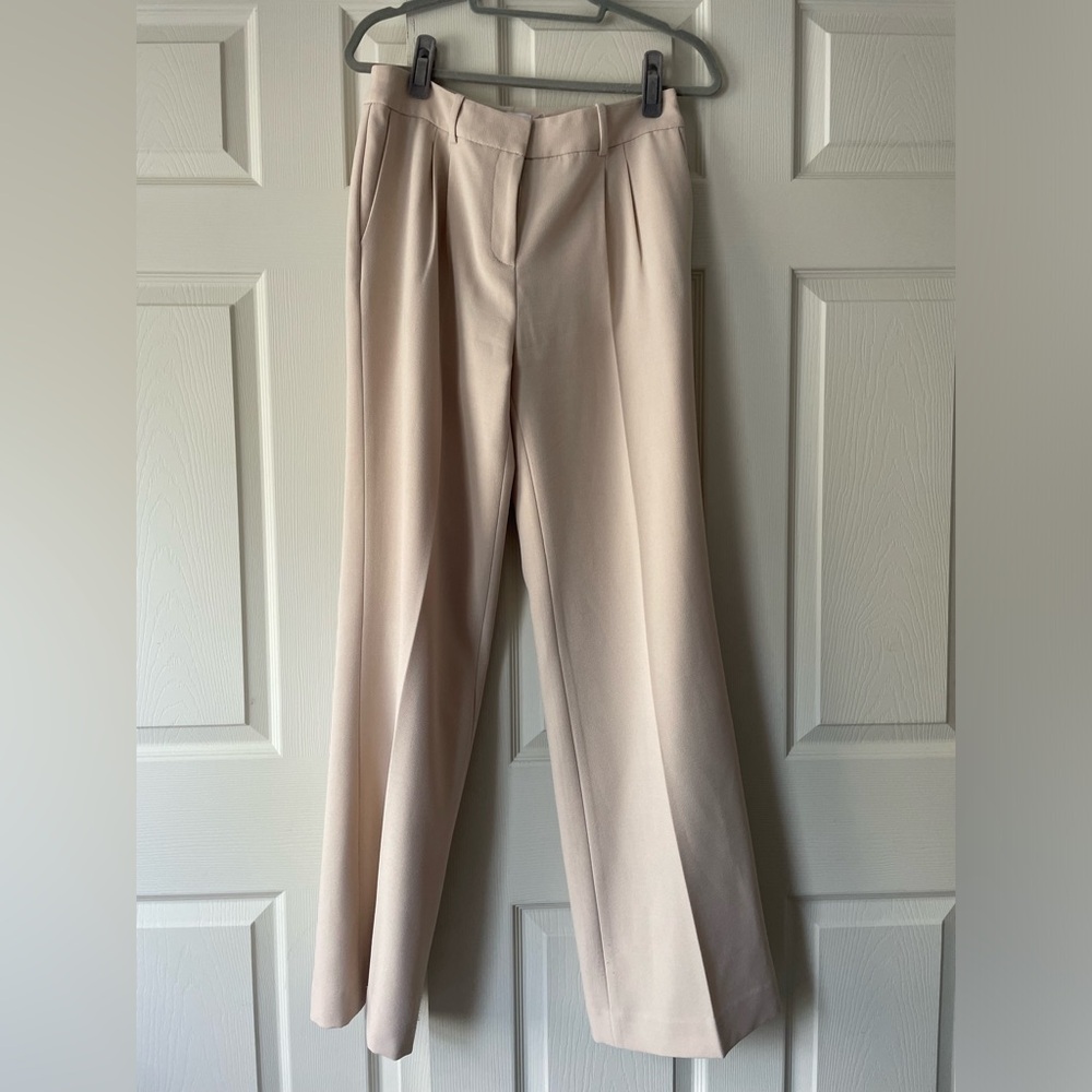 Size 4 Calvin Klein trousers